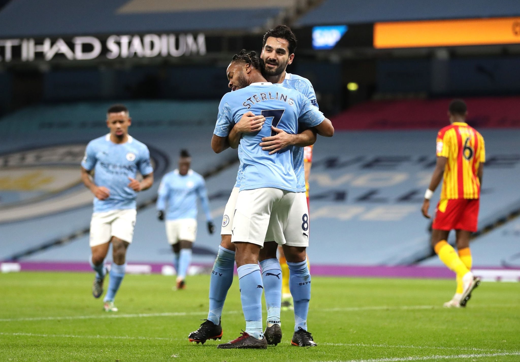 作为足球强 作为足球强