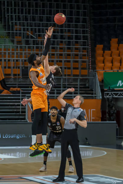 2025／26赛季英超：不降反升！23岁沃尔特马德身价涨至7000万（英超2025／26赛季：23岁沃尔特马德身价逆势飙升至7000万）